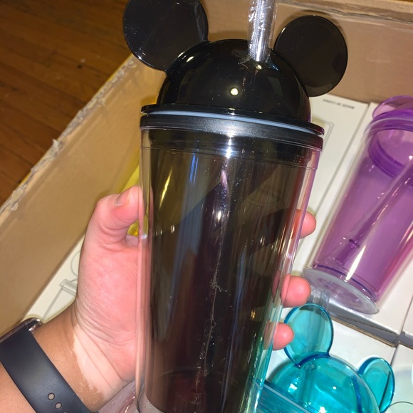 Mickey Mouse - Picture 3 of 6